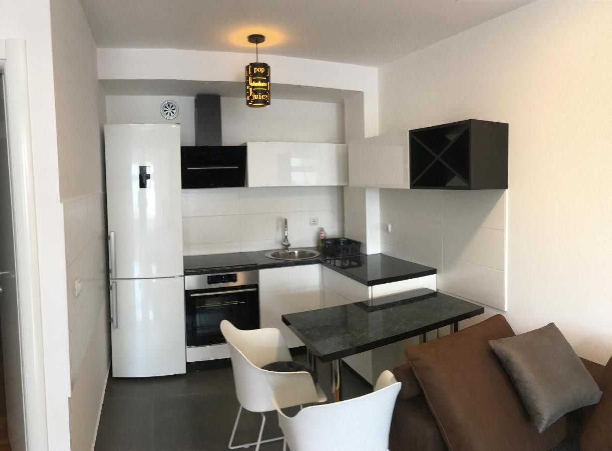 Apartman City Center 3-Setaliste Prijedor Exteriör bild
