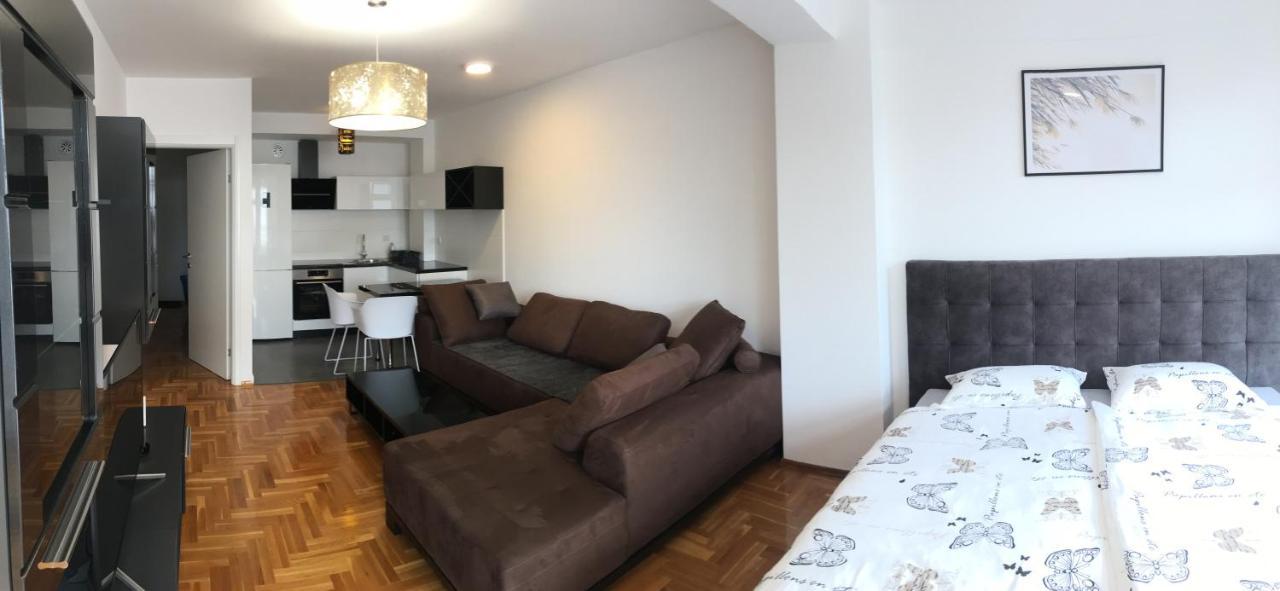 Apartman City Center 3-Setaliste Prijedor Exteriör bild